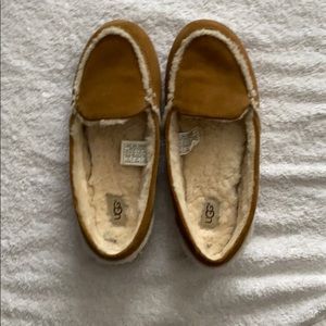 UGG Hailey Women Moccasin Slippers Chestnut